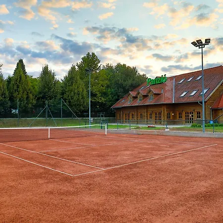 Grand Slam Park Gasthof Budapest