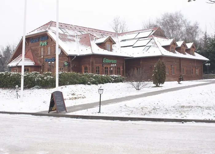 Grand Slam Park 4* Budapeste