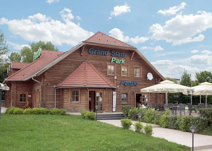 Grand Slam Park 4* Budapeste