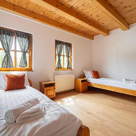 Pensionat Grand Slam Panzio - Free Parking