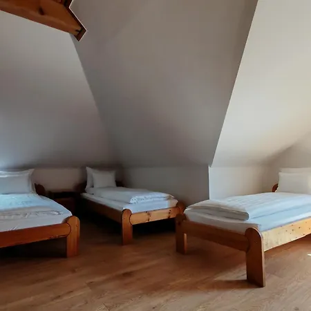 Grand Slam Panzio - Free Parking Budapest